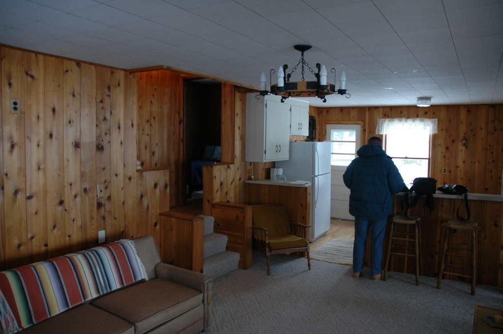 cabin33.JPG